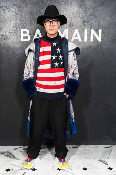 Look 3